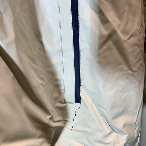 Misty Harbor Waterproof Jacket - Picture 4 of 9